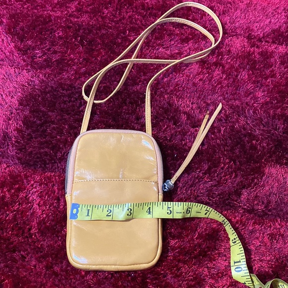 Hobo crossbody purse bag mustard yellow leather - Picture 6 of 9